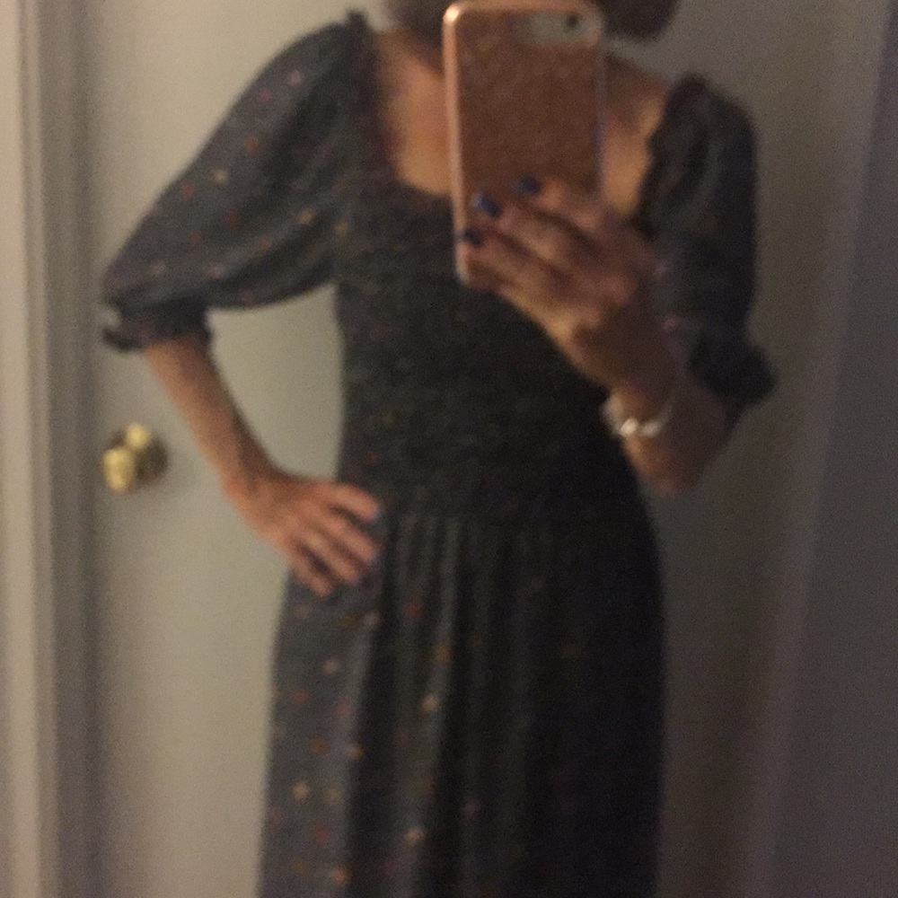 Peasant maxi dress, 95%polyester 5% rayon.
